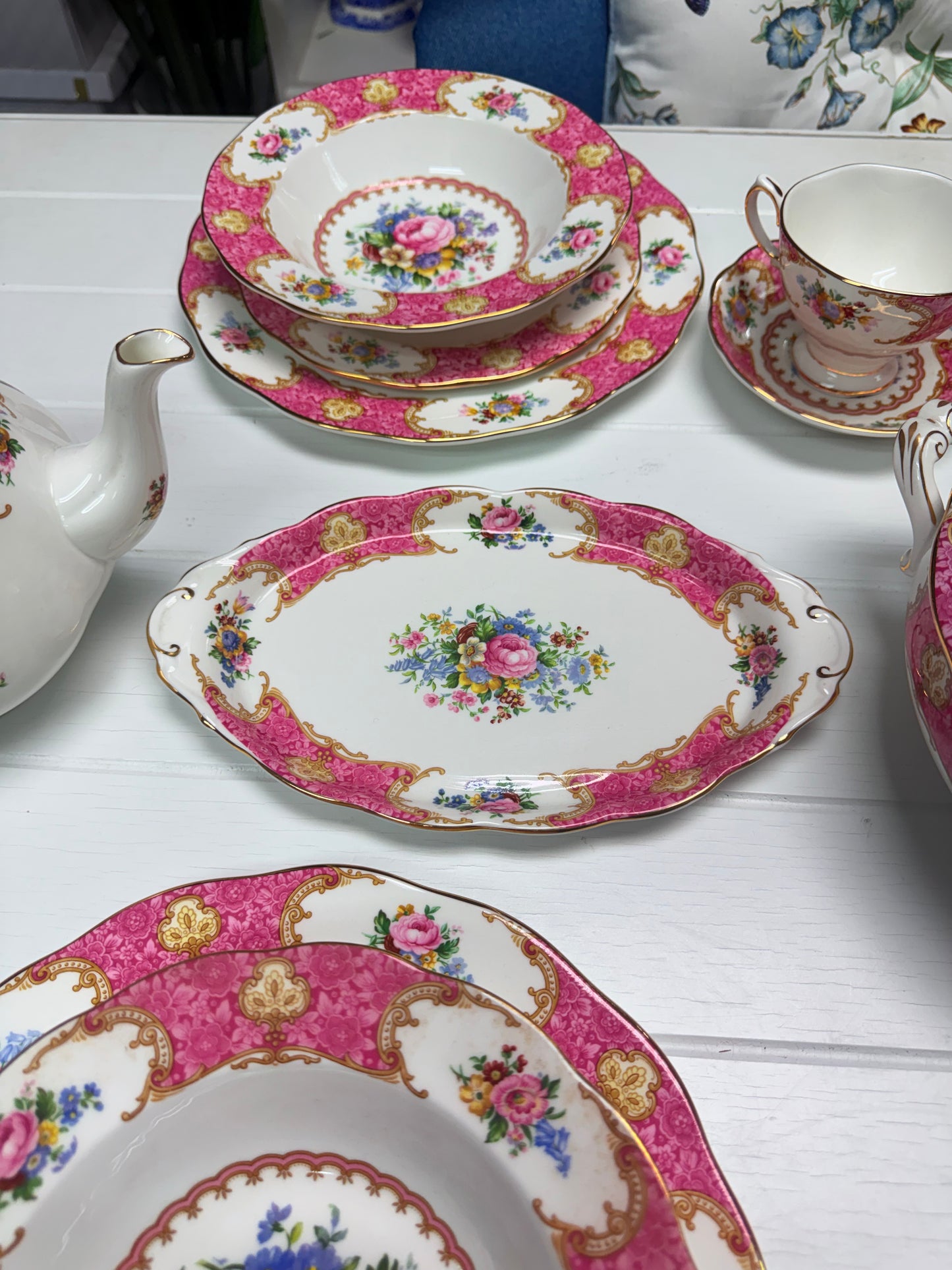 Royal Albert Carlyle Collection
